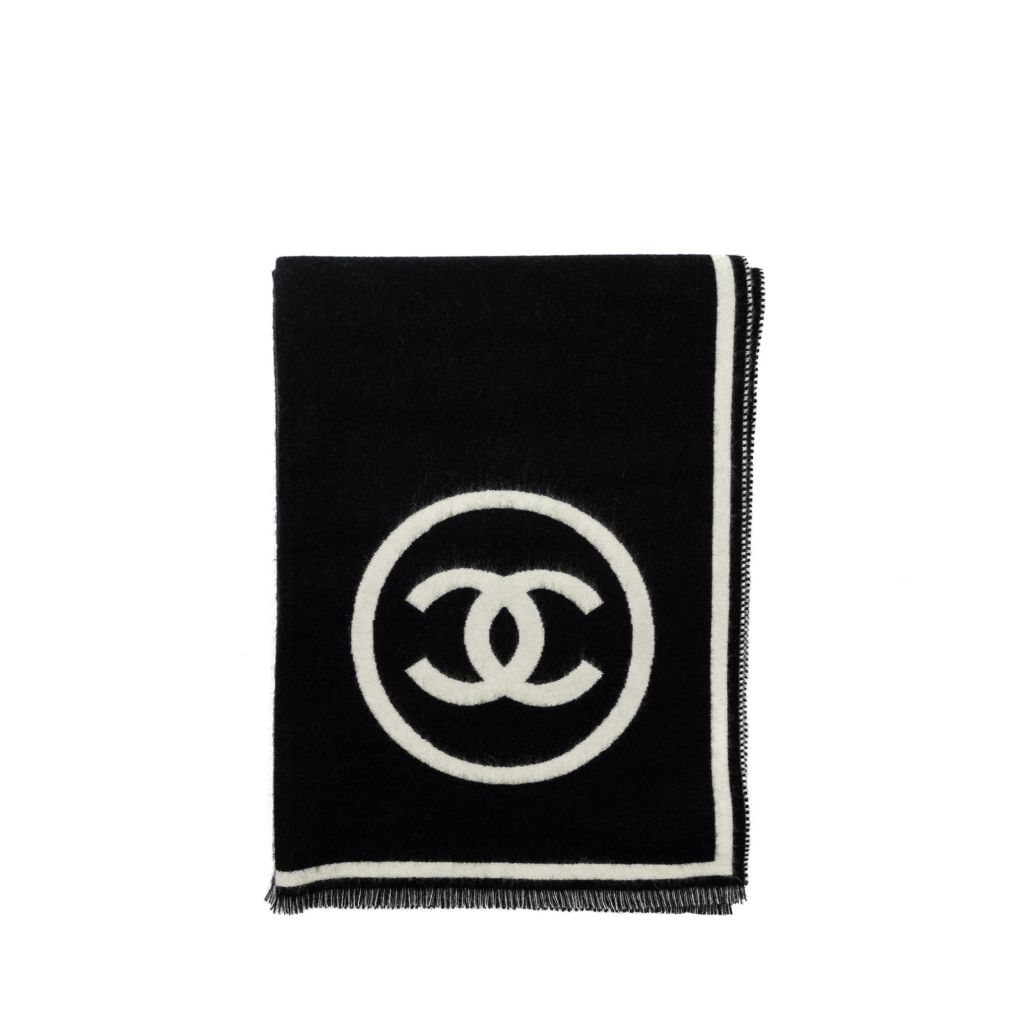 chanel-letter-cc-logo-cashmere-scarf-black-white
