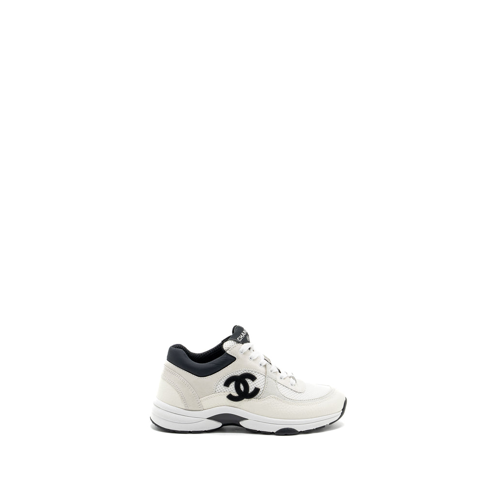 chanel-size-37-cc-logo-trainer-sneakers-black-white