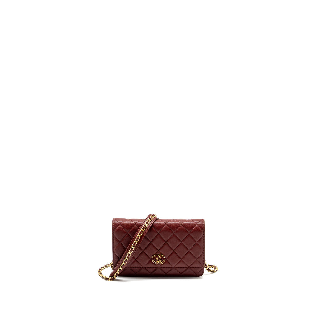 chanel-classic-wallet-on-chain-calfskin-red-ghw
