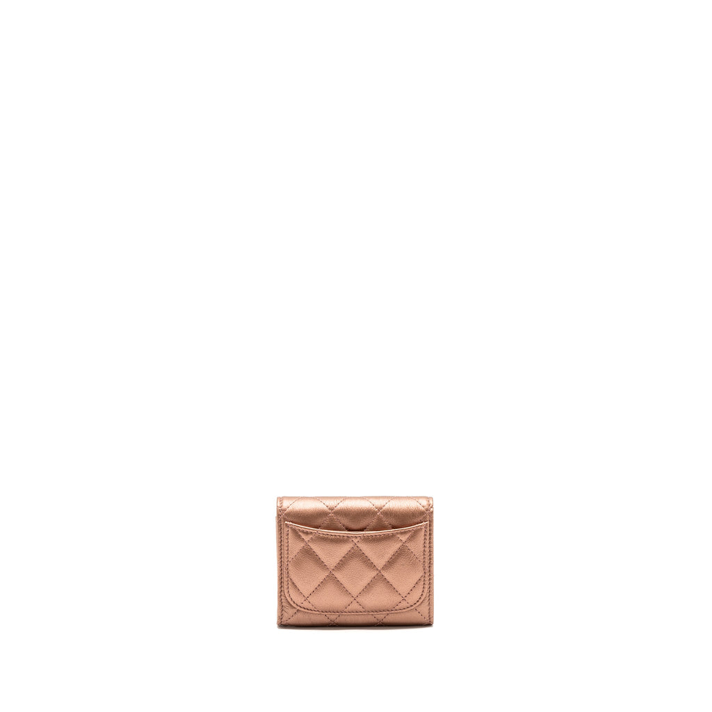 chanel-2-55-reissue-flap-wallet-grained-calfskin-metallic-dark-pink-with-pink-hardware
