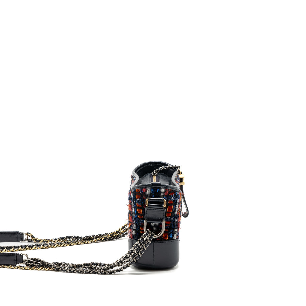 chanel-small-gabrielle-hobo-bag-tweed-calfskin-multicolour-multicolour-hardware-copy-1