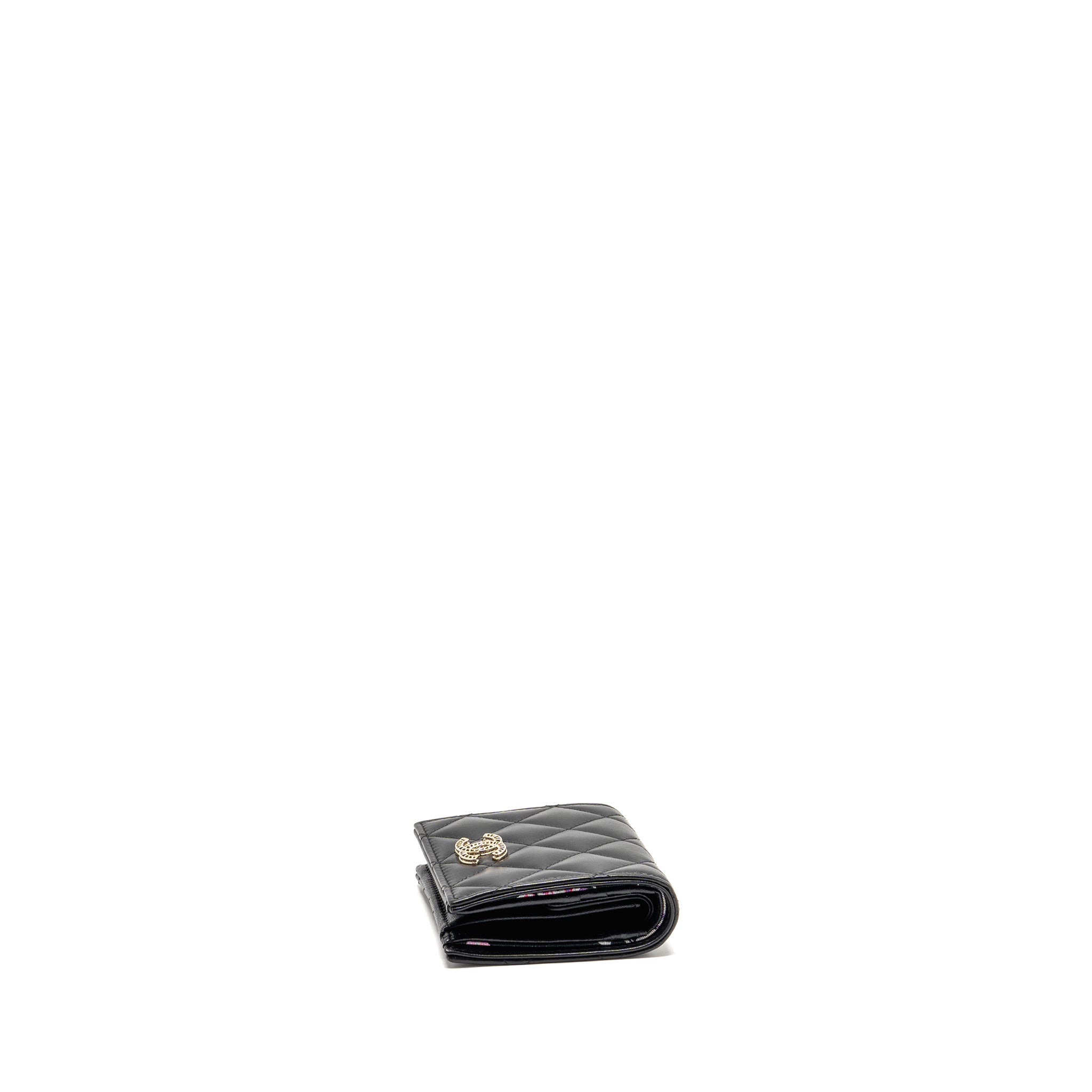 chanel-detailed-cc-logo-quilted-wallet-lambskin-black-lghw-microchip-copy