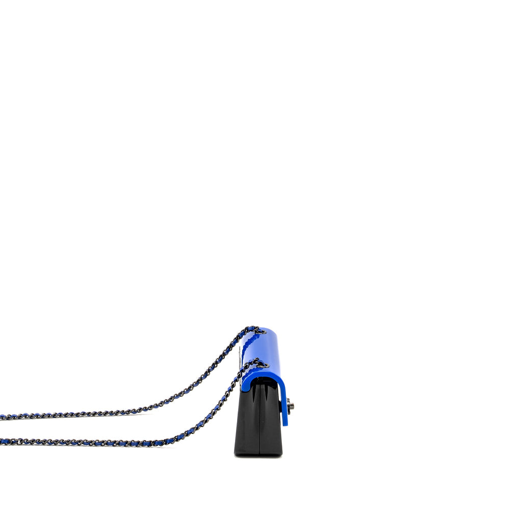 chanel-21k-plexi-flap-evening-bag-blue-black-with-black-hardware-microchip-copy