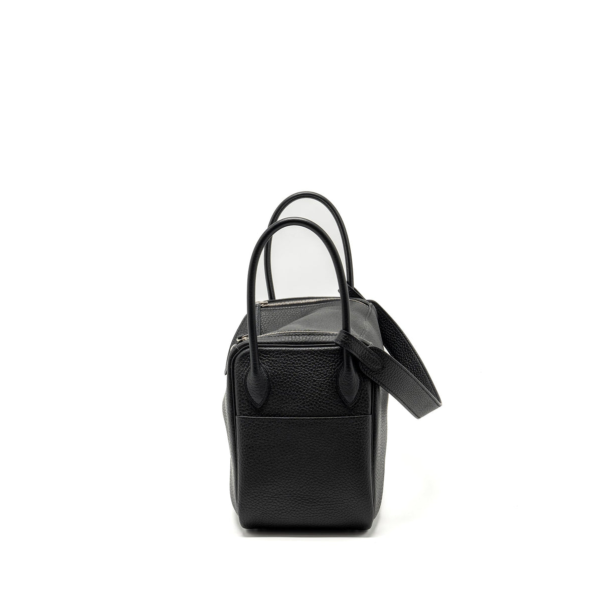hermes-lindy-26-clemence-black-shw-stamp-y-4