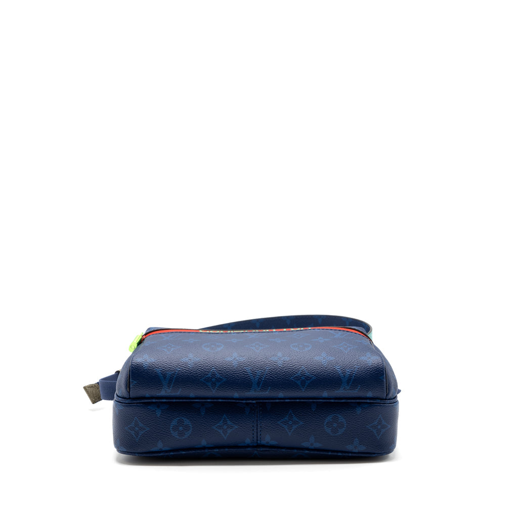 louis-vuitton-messenger-bag-monogram-canvas-pacific-blue-multicolour-hardware