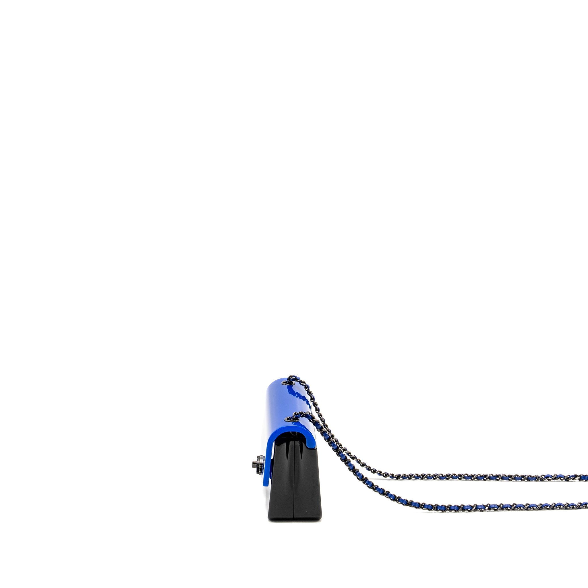 chanel-21k-plexi-flap-evening-bag-blue-black-with-black-hardware-microchip-copy