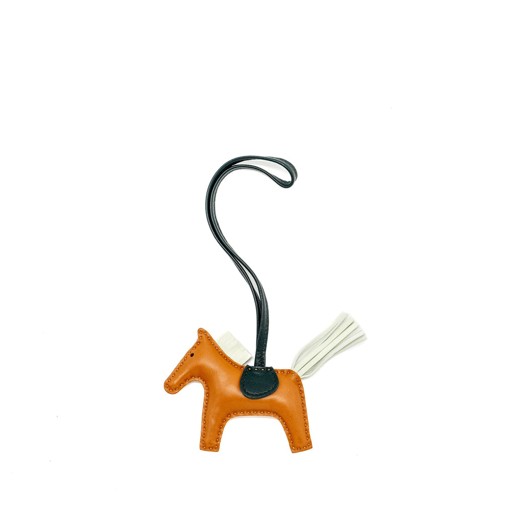 hermes-rodeo-pm-bag-charm-gold-vert-fizz-vert-cypres-stamp-u-1
