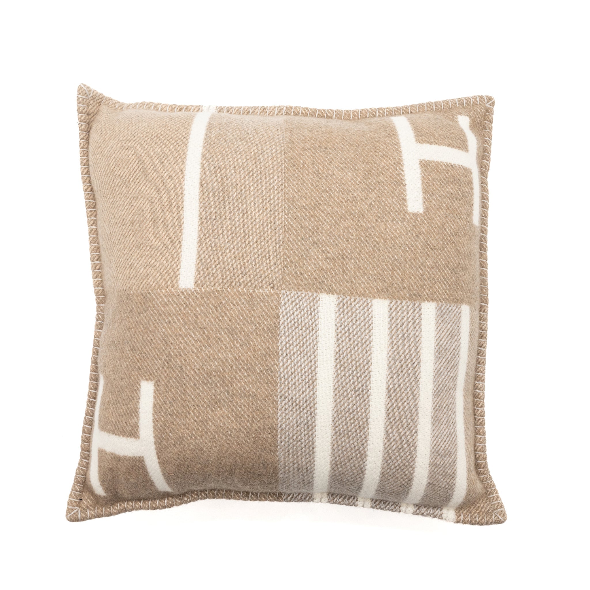 hermes-avalon-vibration-pillow-small-model-ecru-natural-1
