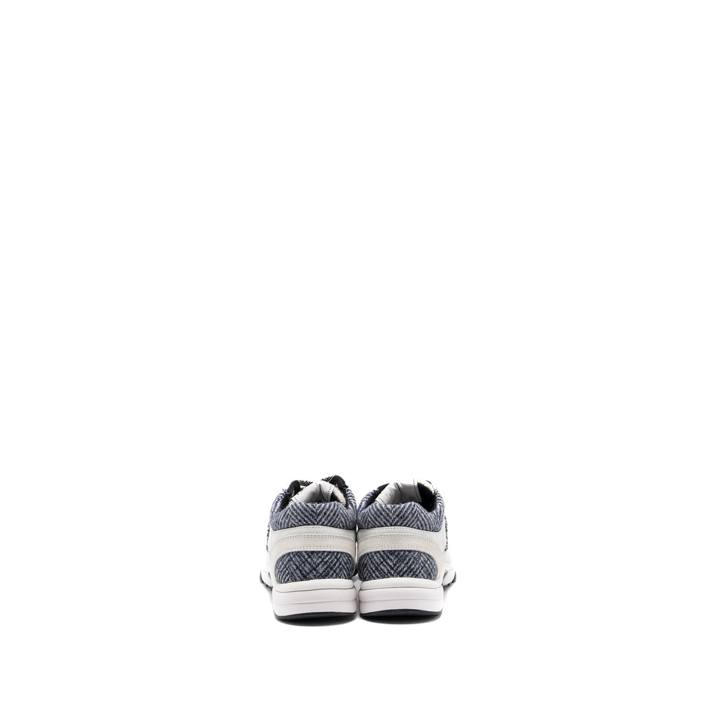 chanel-size-37-cc-logo-sneakers-suede-leather-fabric-light-grey