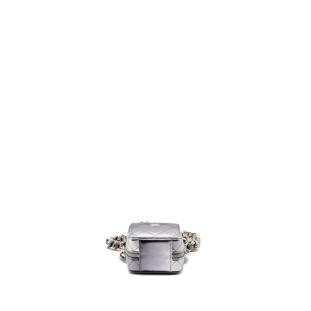 chanel-mini-quilted-vanity-with-giant-chain-lambskin-metallic-grey-shw