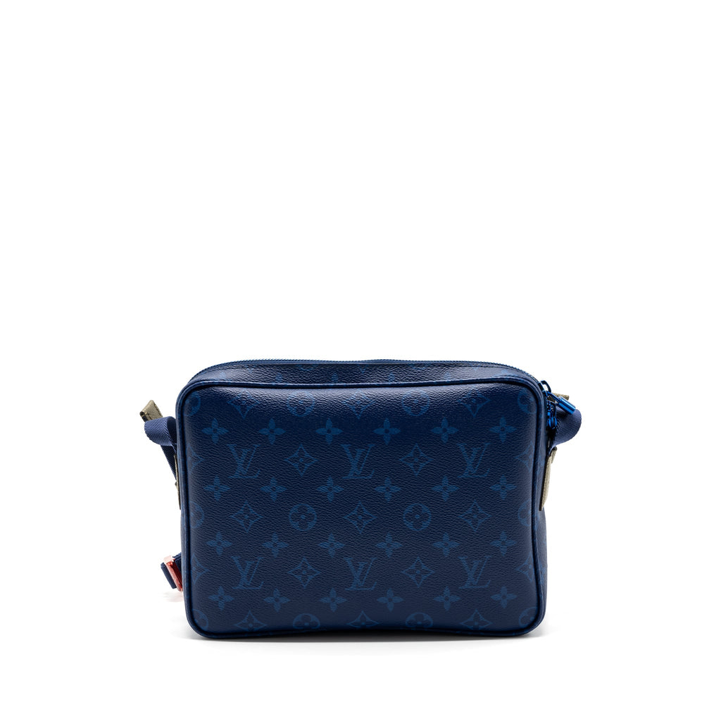 louis-vuitton-messenger-bag-monogram-canvas-pacific-blue-multicolour-hardware