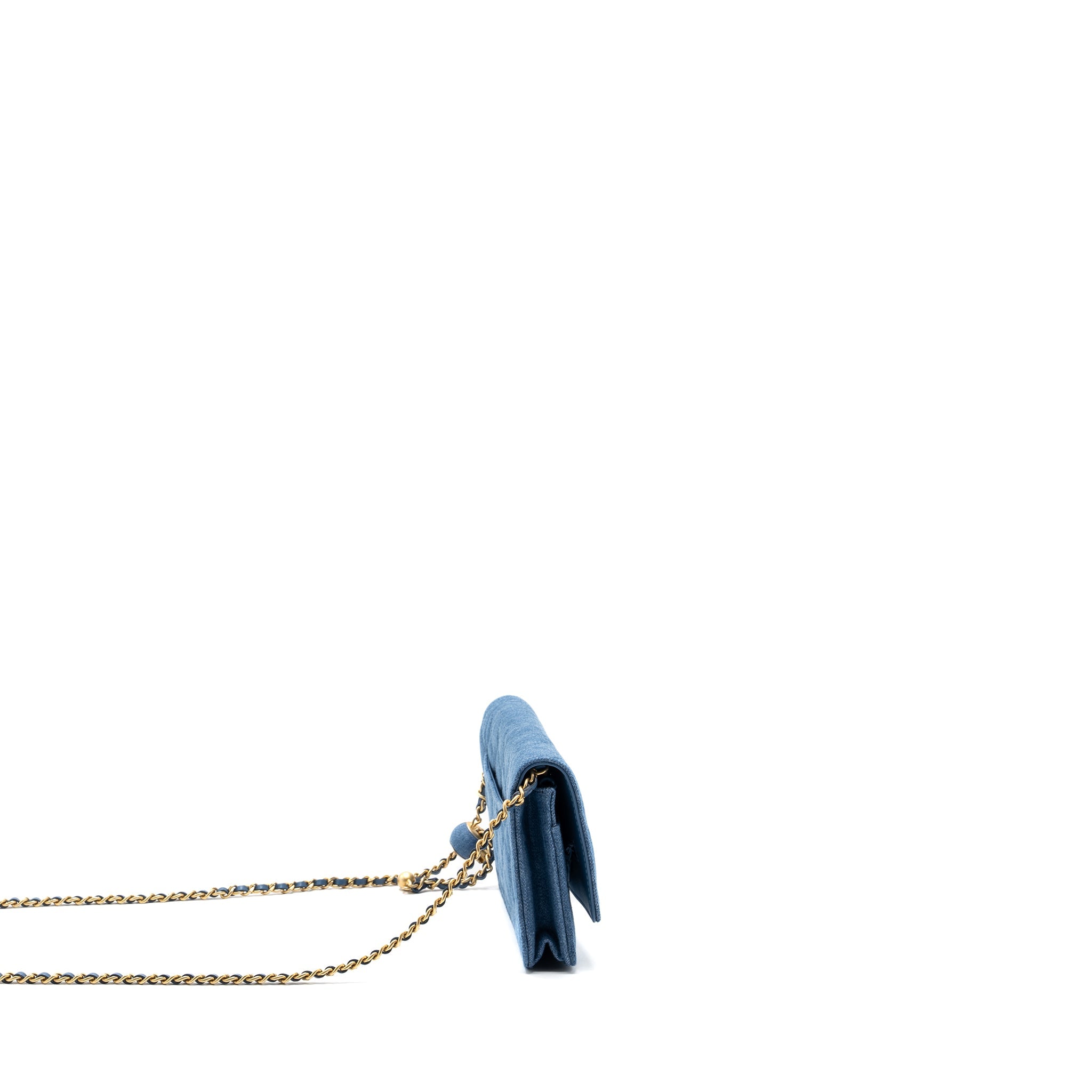 chanel-22c-pearl-crush-wallet-on-chain-denim-blue-ghw-microchip-copy-1
