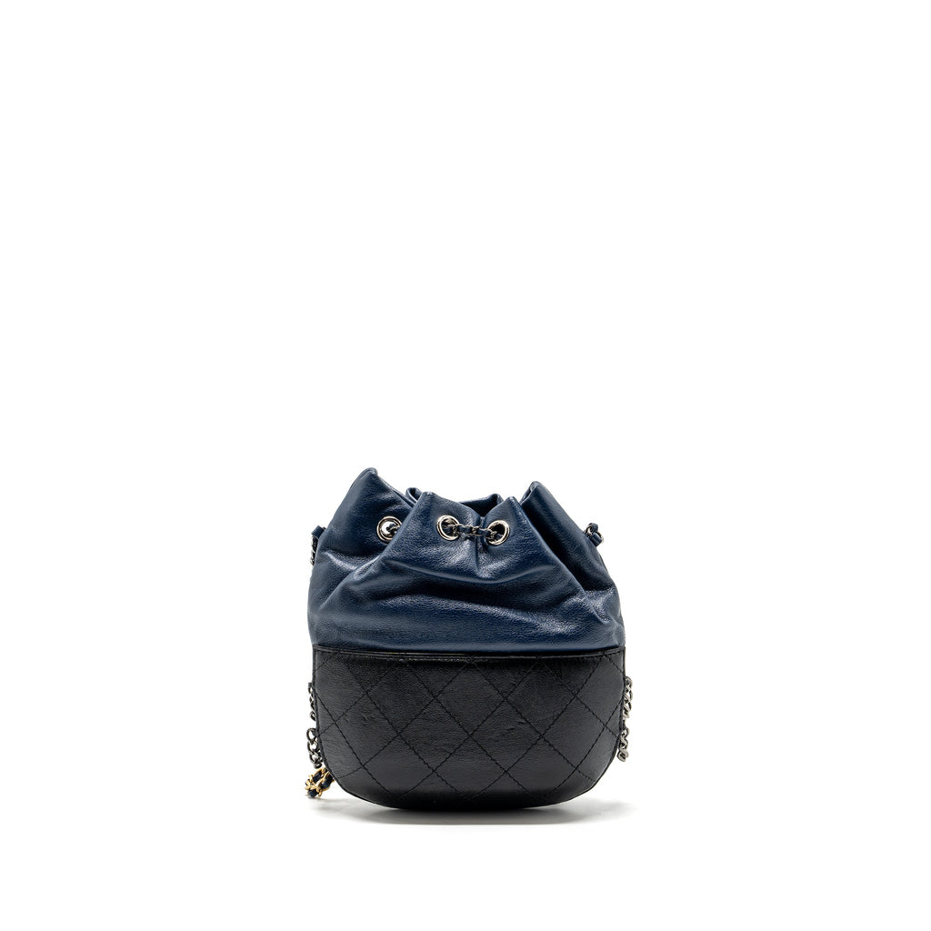 chanel-small-bucket-bag-calfskin-navy-black-multicolour-hardware