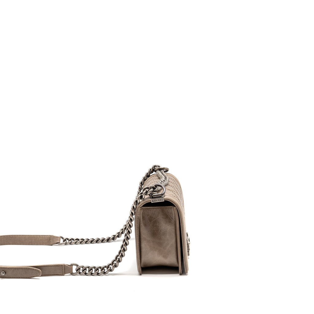 chanel-medium-boy-bag-quilted-calfskin-grey-ruthenium-hardware