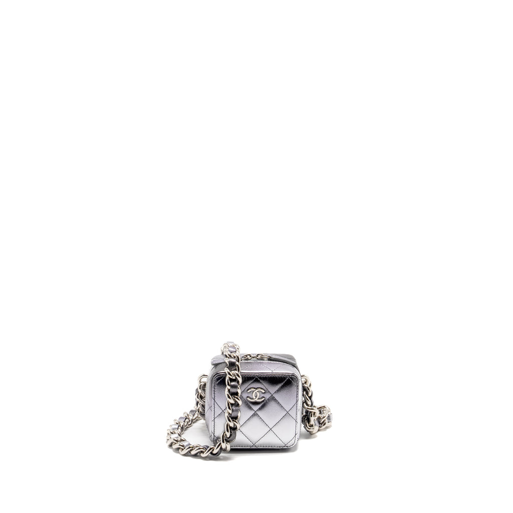 chanel-mini-quilted-vanity-with-giant-chain-lambskin-metallic-grey-shw