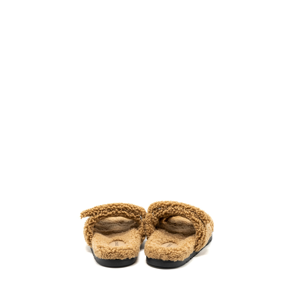 hermes-size-38-chypre-sandals-shearling-beige-argyle