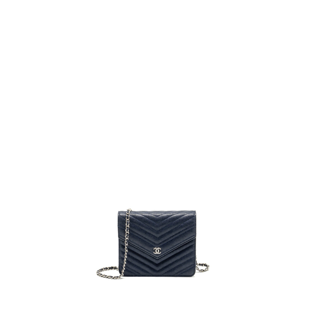 chanel-square-chevron-wallet-on-chain-navy-caviar-navy-shw