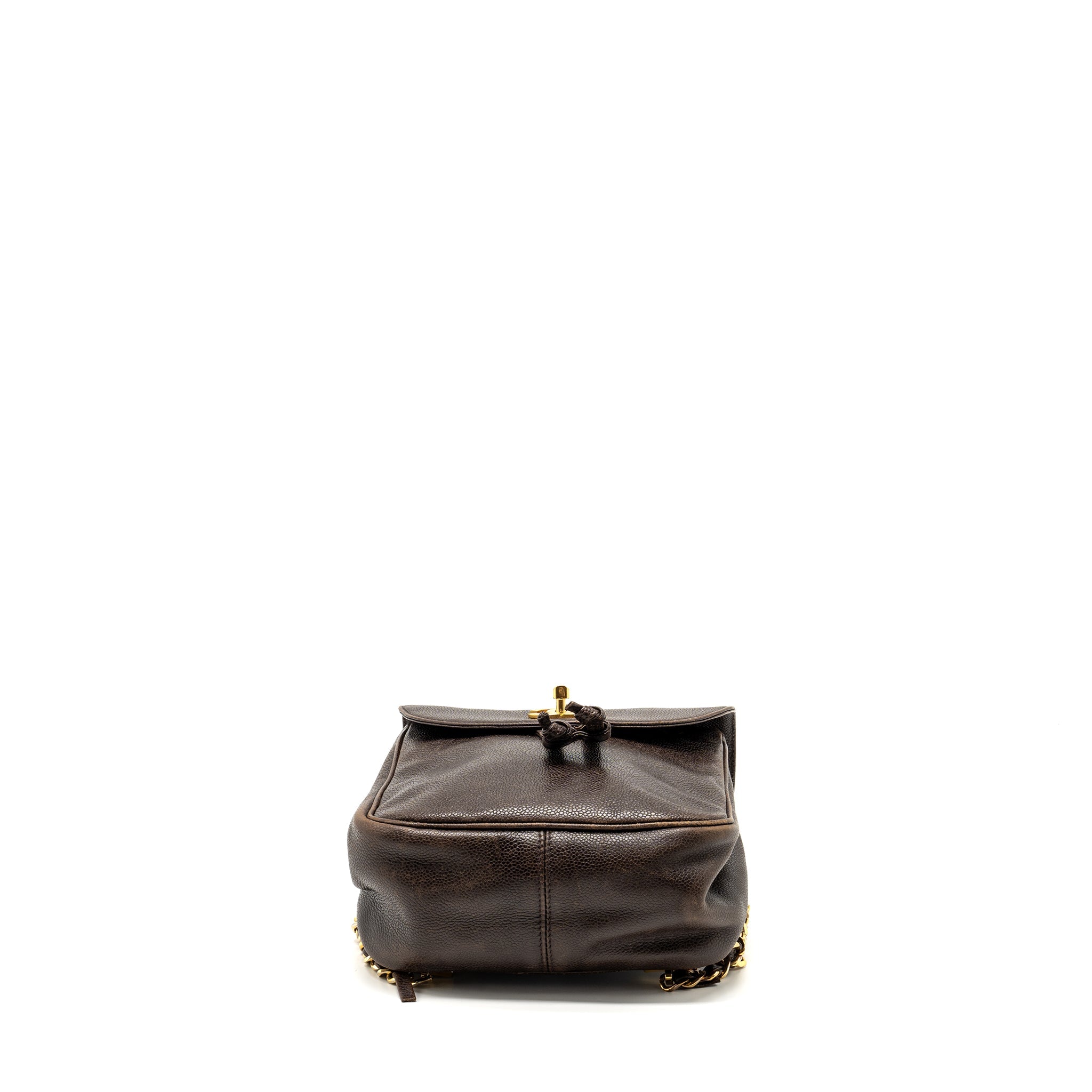 chanel-vintage-flap-backpack-caviar-brown-ghw