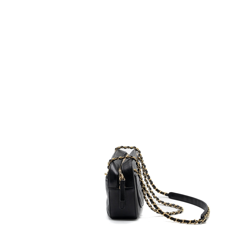copy-of-chanel-cc-chain-logo-camera-bag-lambskin-black-ghw