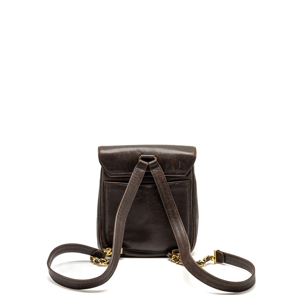 chanel-vintage-flap-backpack-caviar-brown-ghw