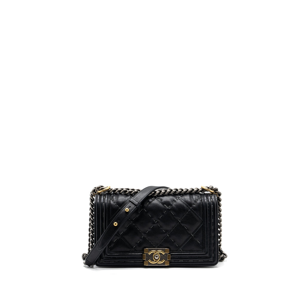 chanel-medium-boy-bag-calfskin-black-multicolor-hardware