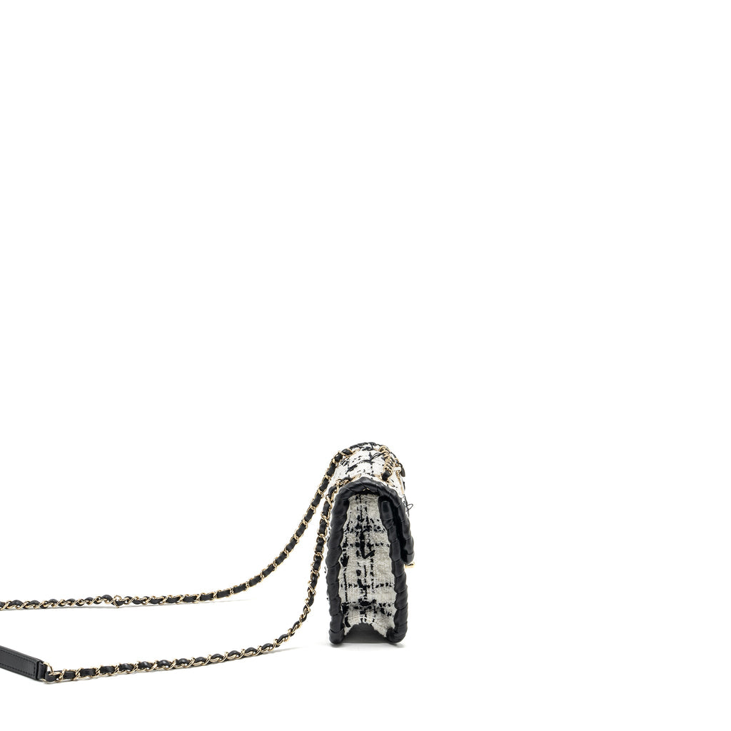 chanel-seasonal-mini-square-flap-bag-tweed-white-black-lghw-microchip
