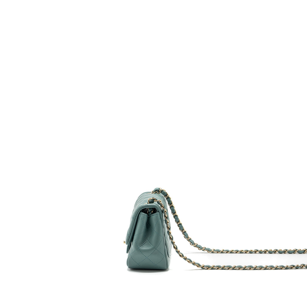 chanel-square-flap-bag-green