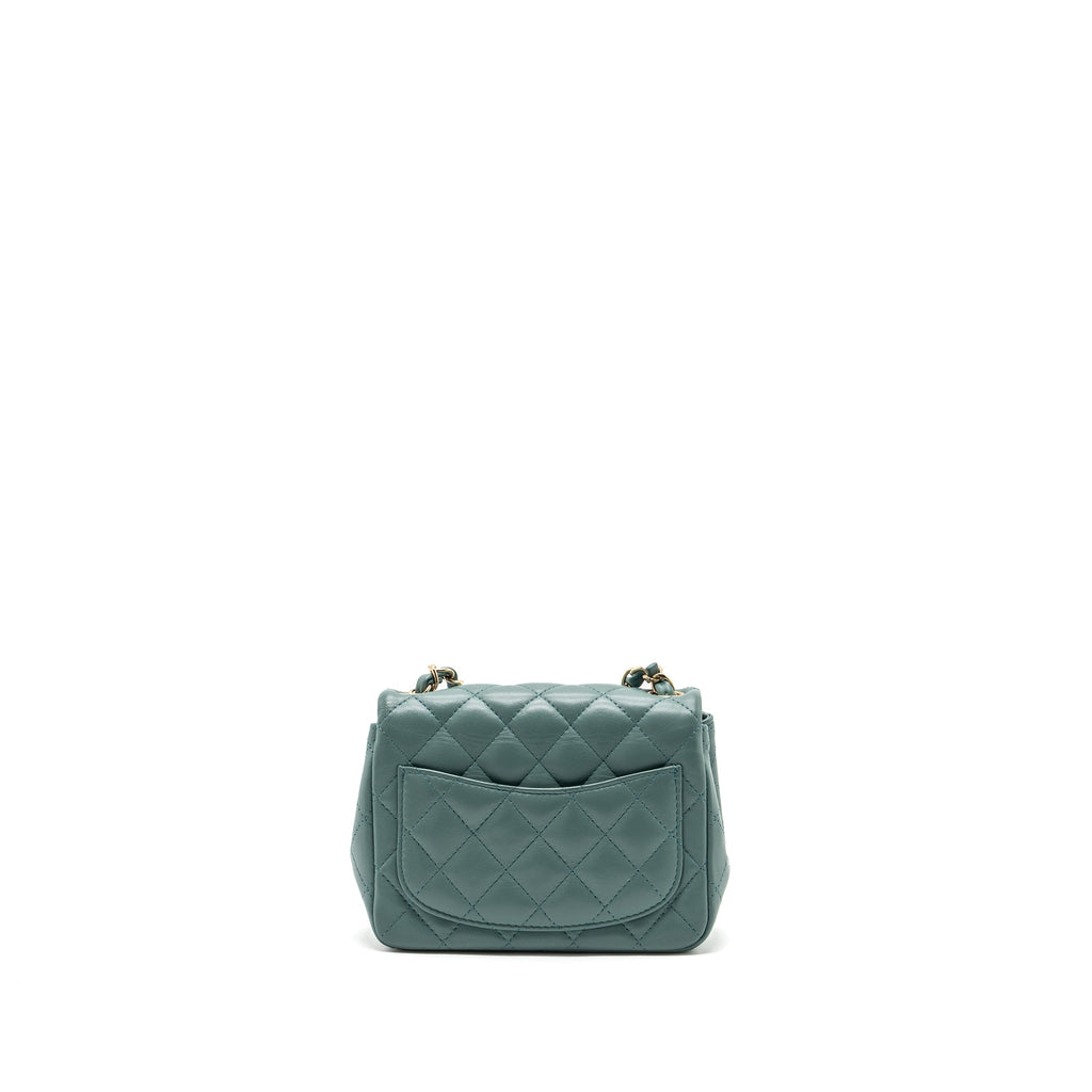chanel-square-flap-bag-green