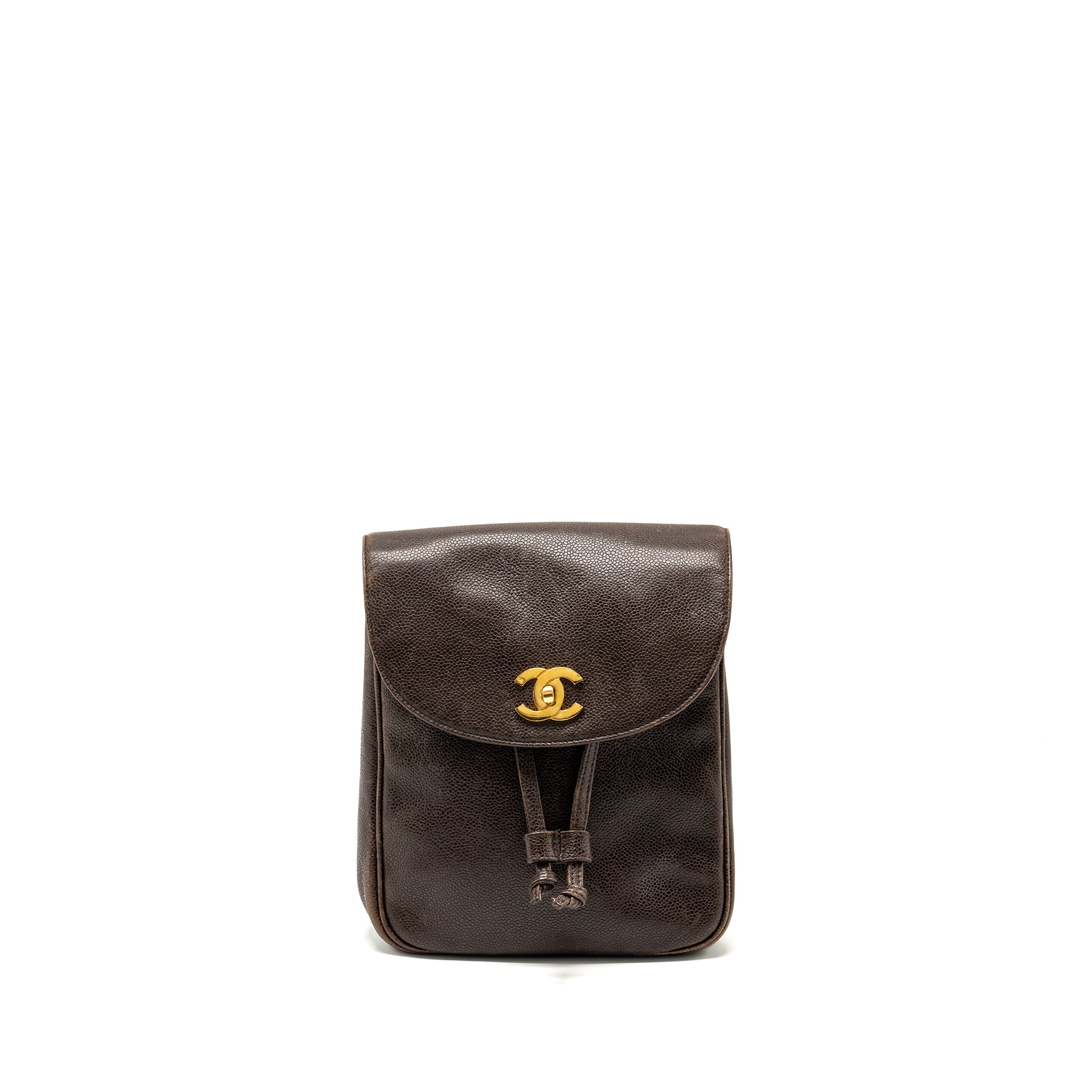 chanel-vintage-flap-backpack-caviar-brown-ghw