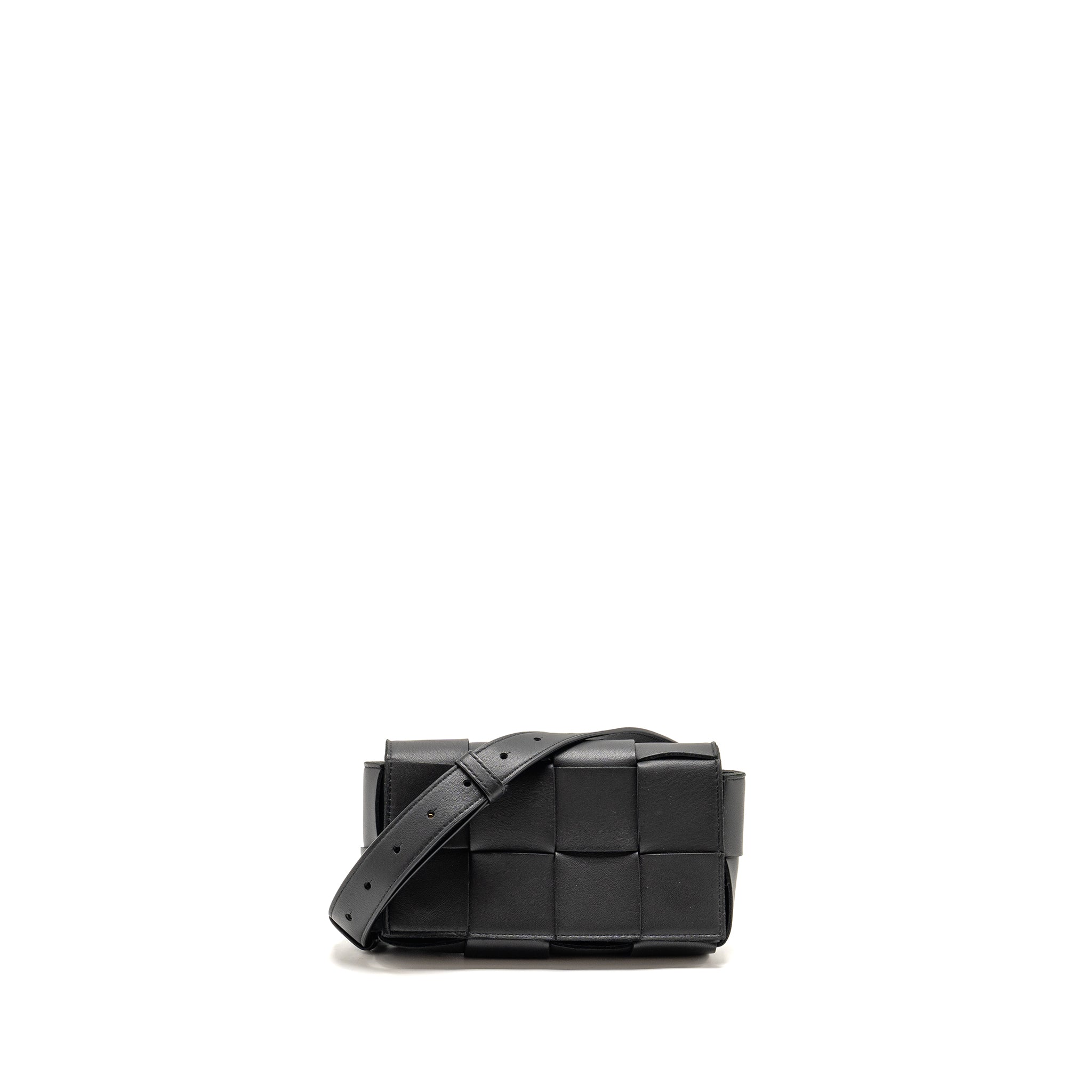 bottega-veneta-cassette-belt-bag-calfskin-black-ghw