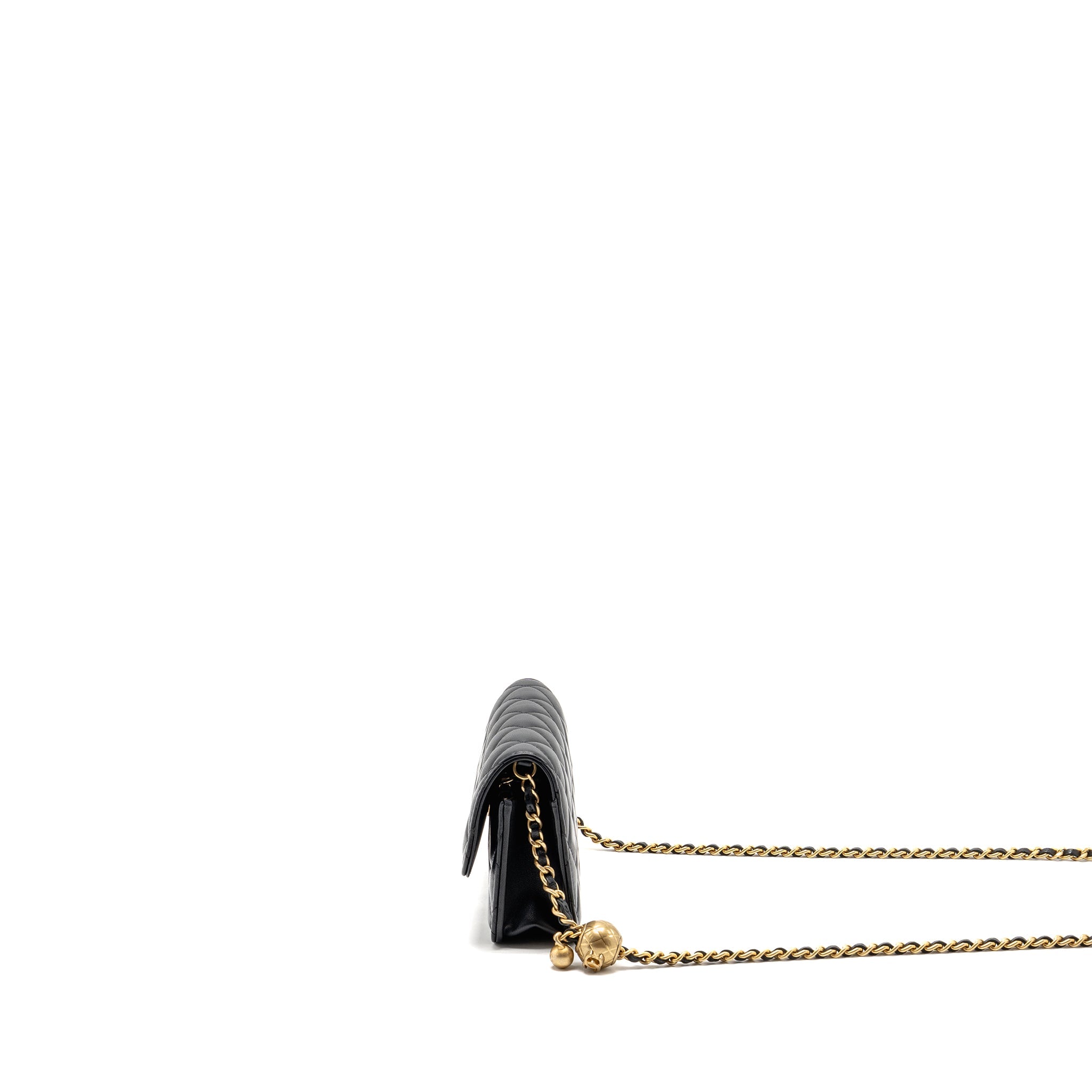 chanel-pearl-crush-mini-flap-wallet-on-chain-lambskin-black-ghw-microchip