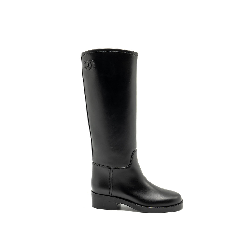chanel-size-38-cc-logo-high-boots-calfskin-black