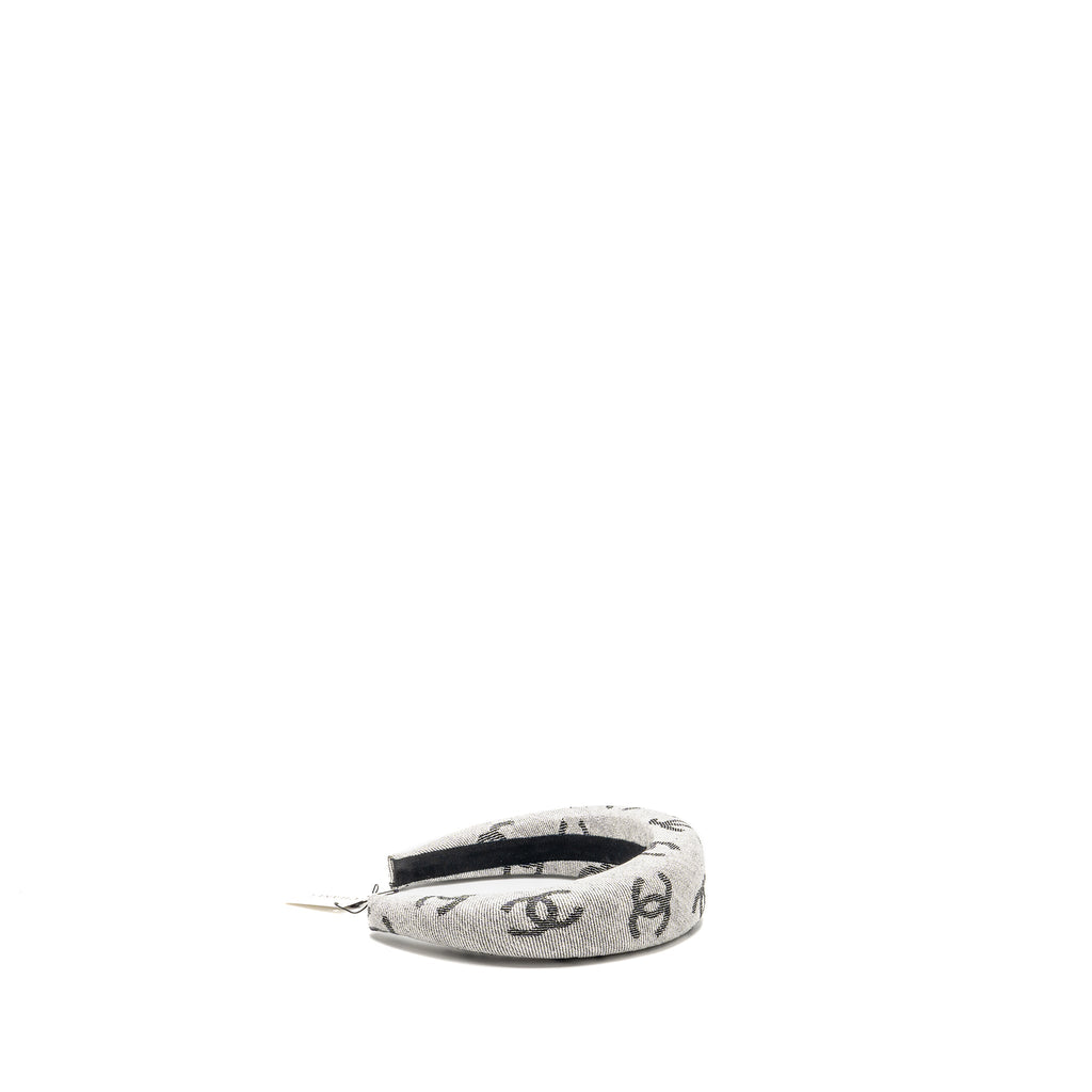 chanel-22s-cc-logo-headband-cotton-white-black