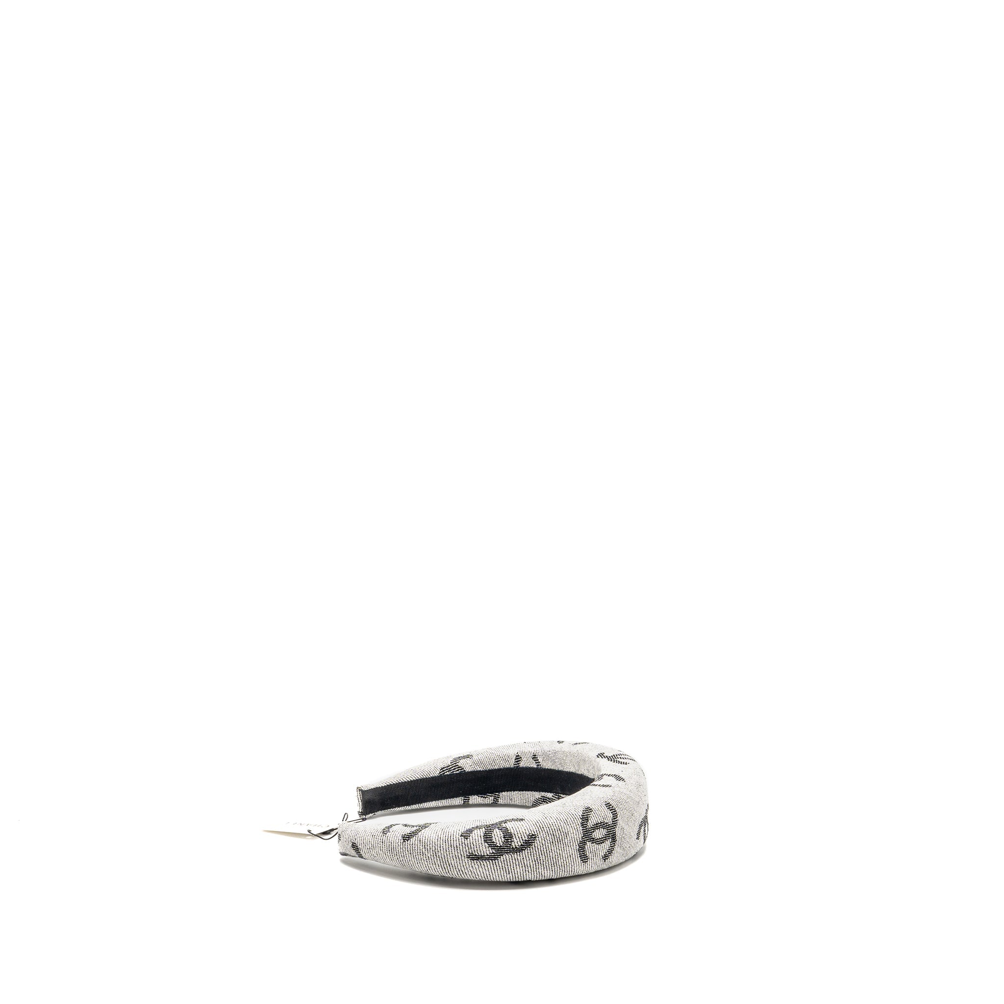 chanel-22s-cc-logo-headband-cotton-white-black