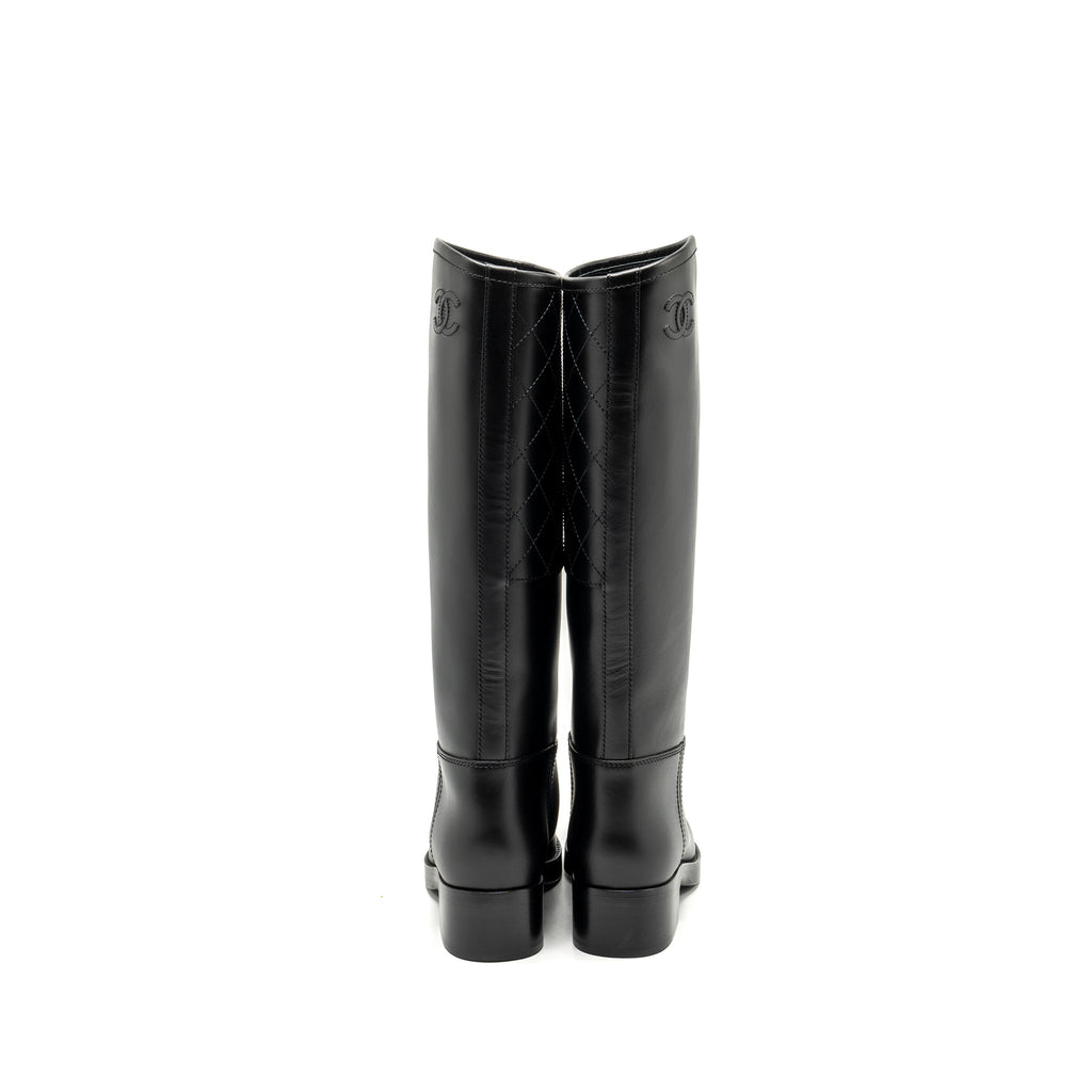 chanel-size-38-cc-logo-high-boots-calfskin-black