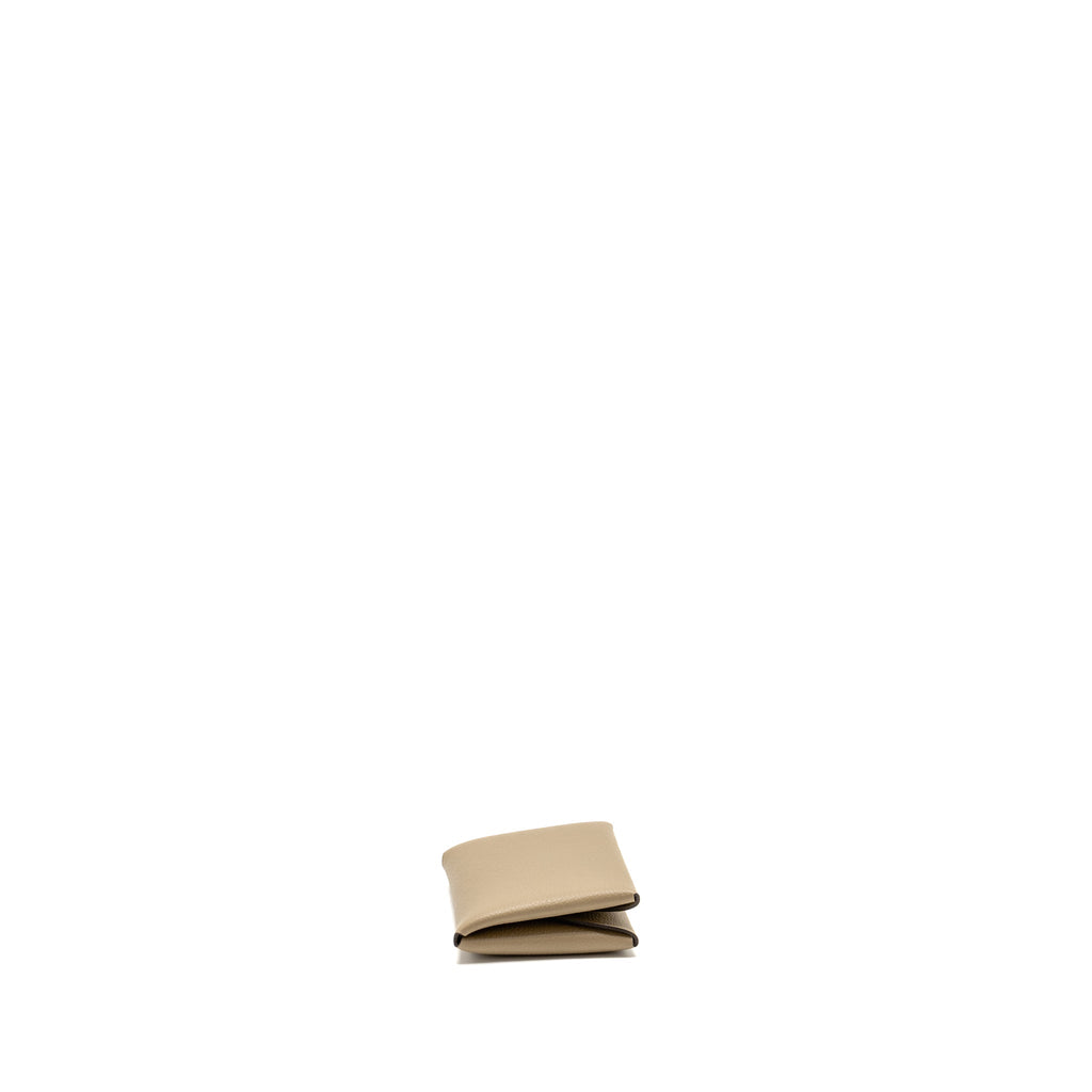 hermes-calvi-duo-card-holder-evercolor-8q-beige-marfa-shw-stamp-w