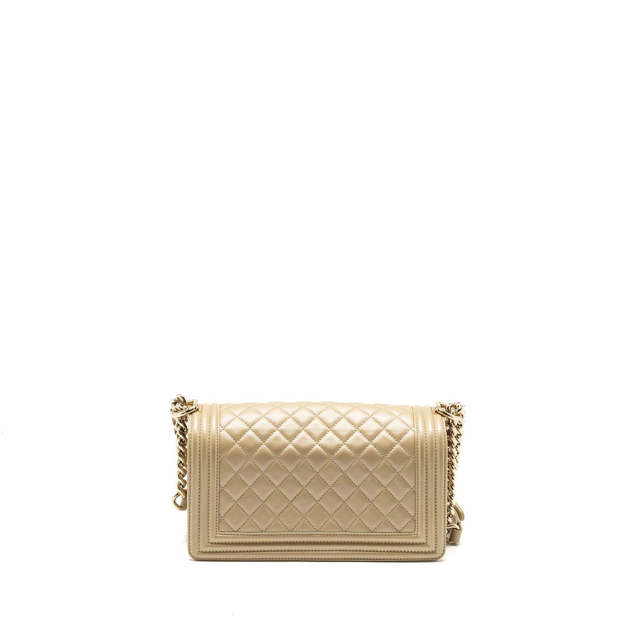 chanel-medium-boy-bag-caviar-gold-lghw
