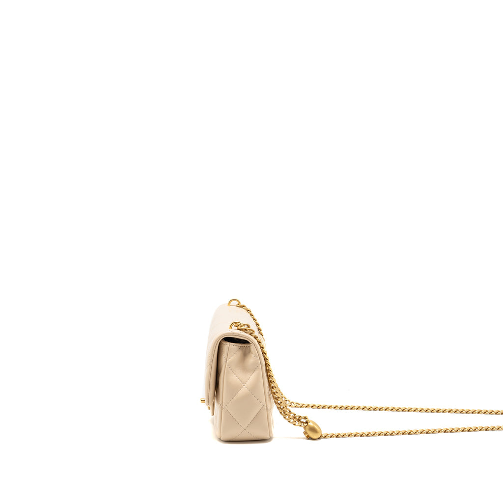 chanel-25c-coco-love-adjustable-chain-shiny-lambskin-beige-ghw-microchip-copy-1