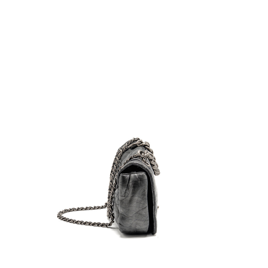 chanel-detailed-chain-single-flap-bag-calfskin-charcoal-grey-shw