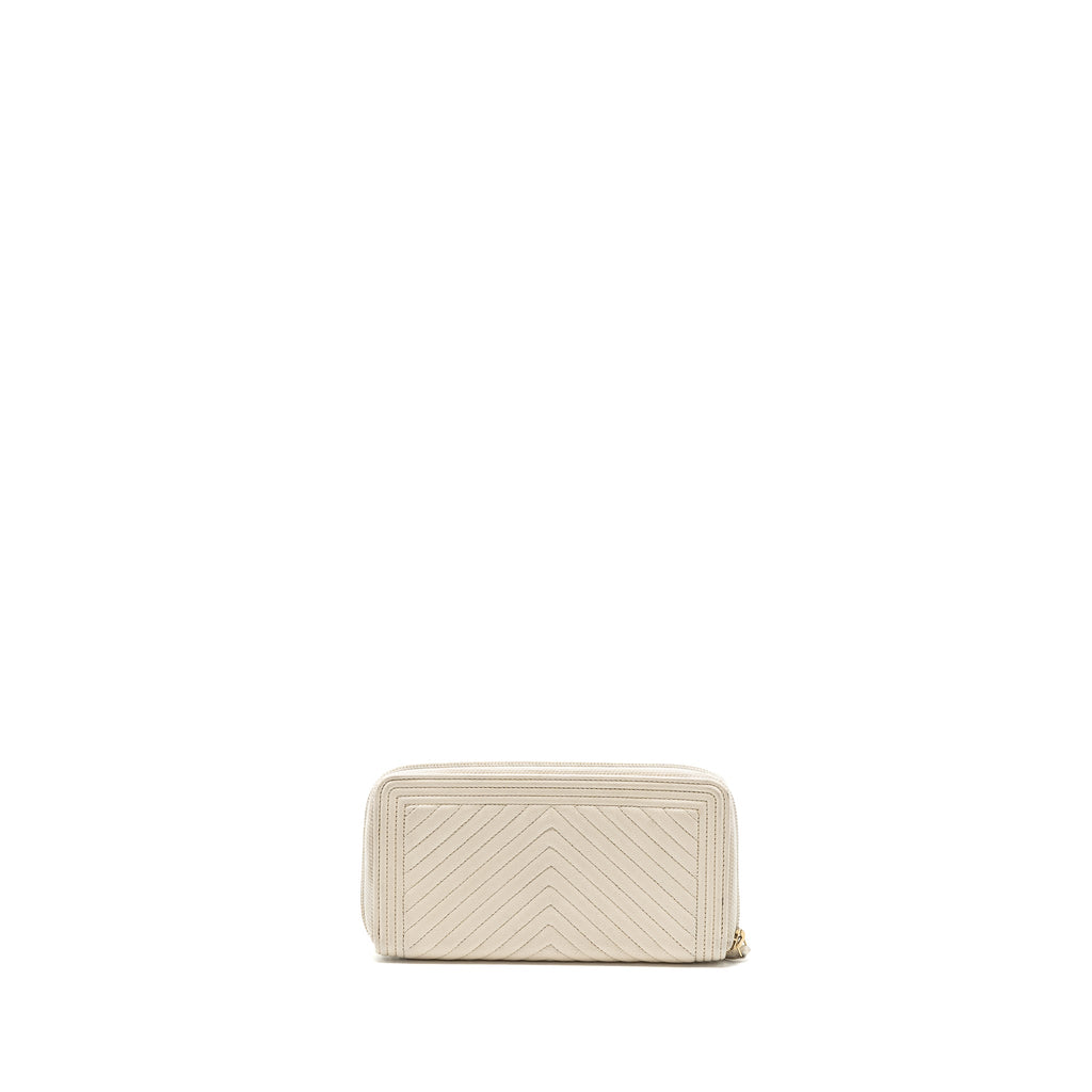 chanel-boy-zipper-long-wallet-caviar-white-lghw