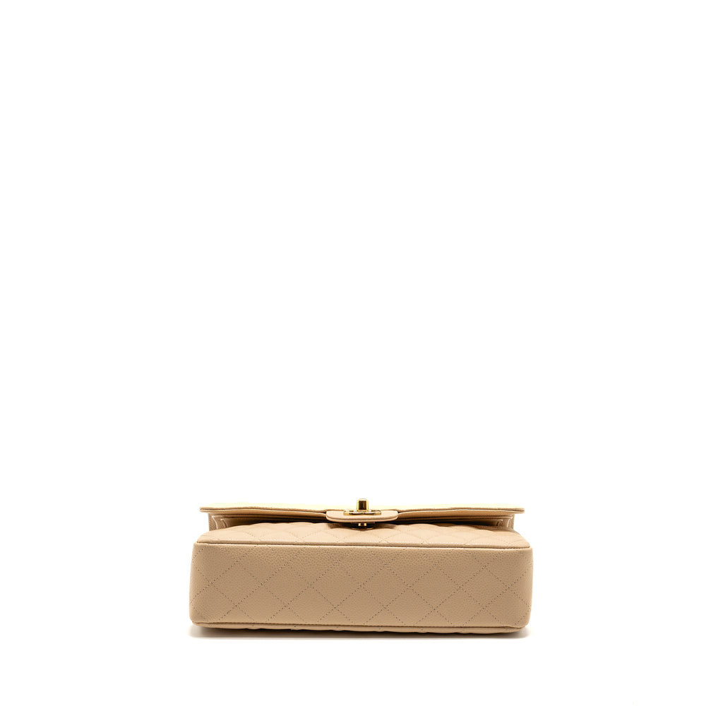 chanel-medium-classic-double-flap-caviar-beige-ghw