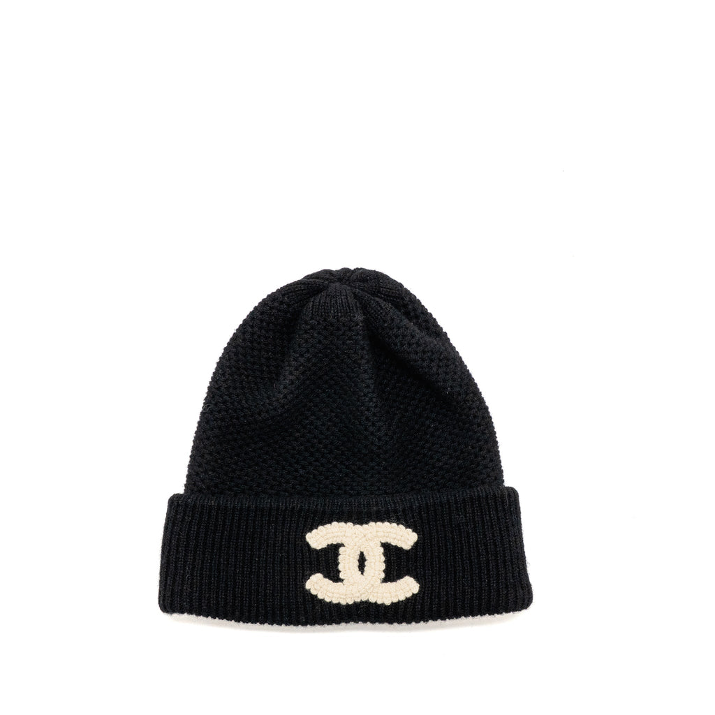 chanel-hat-black-white