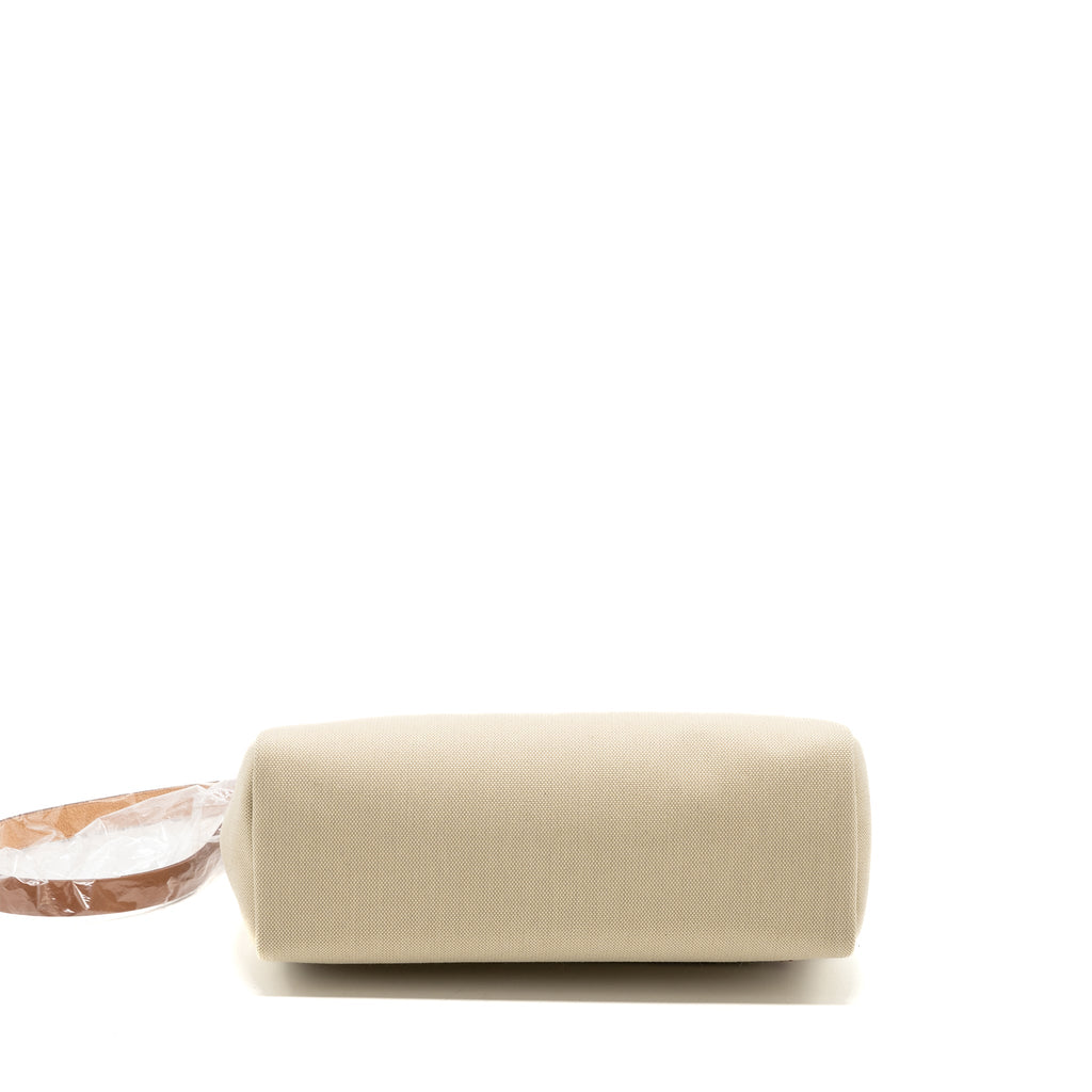 hermes-herbag-31-zip-bag-toile-militaries-vache-hunter-beton-fauve-shw-stamp-b