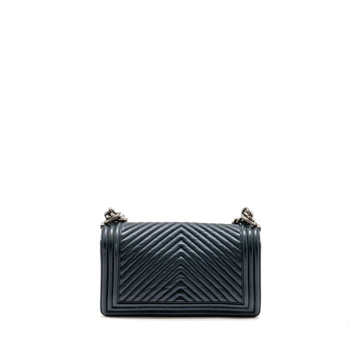 chanel-medium-boy-bag-chevron-lambskin-dark-blue-shw