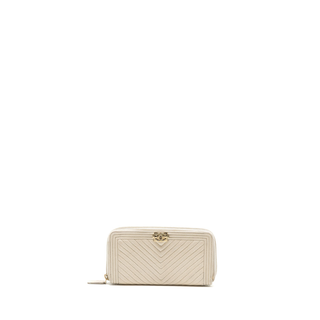 chanel-boy-zipper-long-wallet-caviar-white-lghw