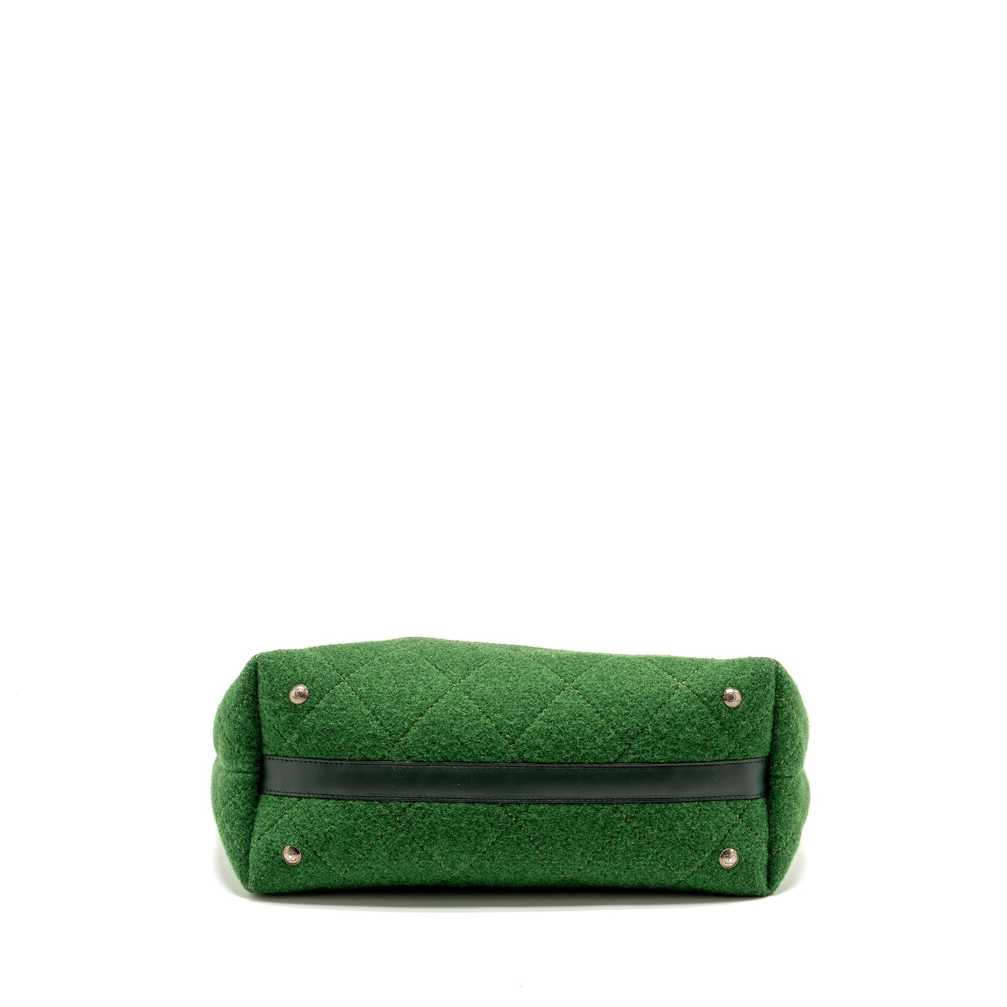 chanel-medium-quilted-pop-tote-bag-felt-leather-green-ruthenium-hardware
