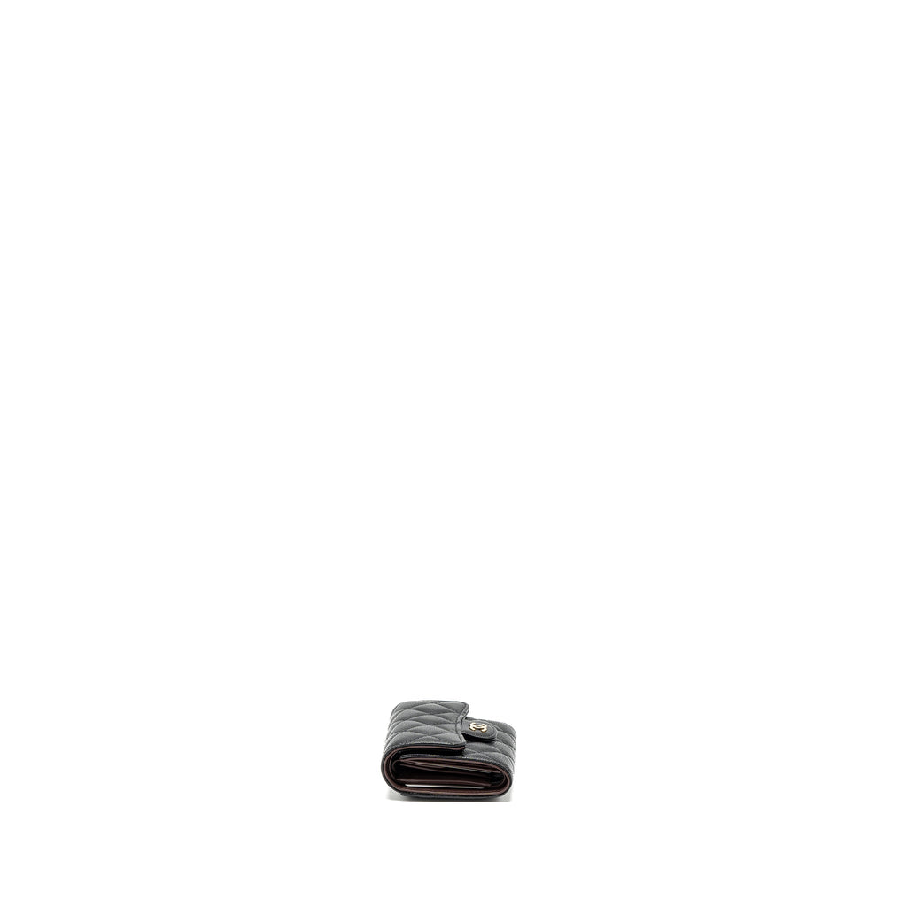 chanel-classic-compact-wallet-caviar-black-lghw-microchip-copy-1
