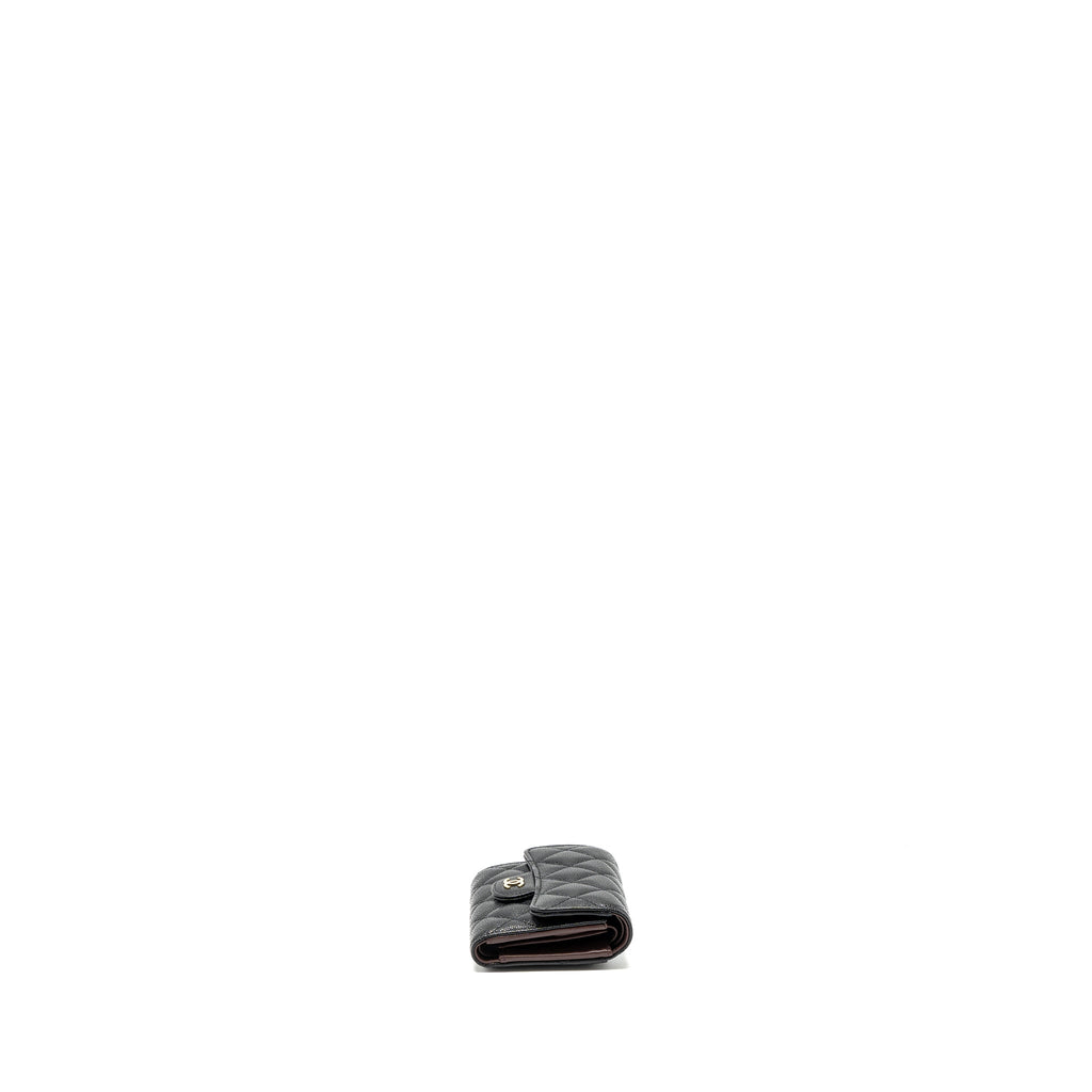 chanel-classic-compact-wallet-caviar-black-lghw-microchip-copy-1