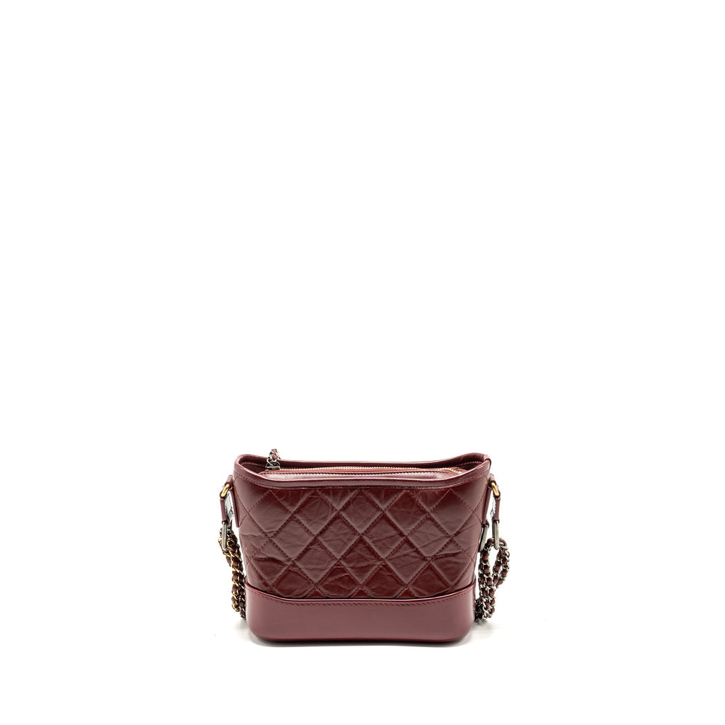 chanel-small-gabrielle-hobo-bag-calfskin-red-multicolour-hardware
