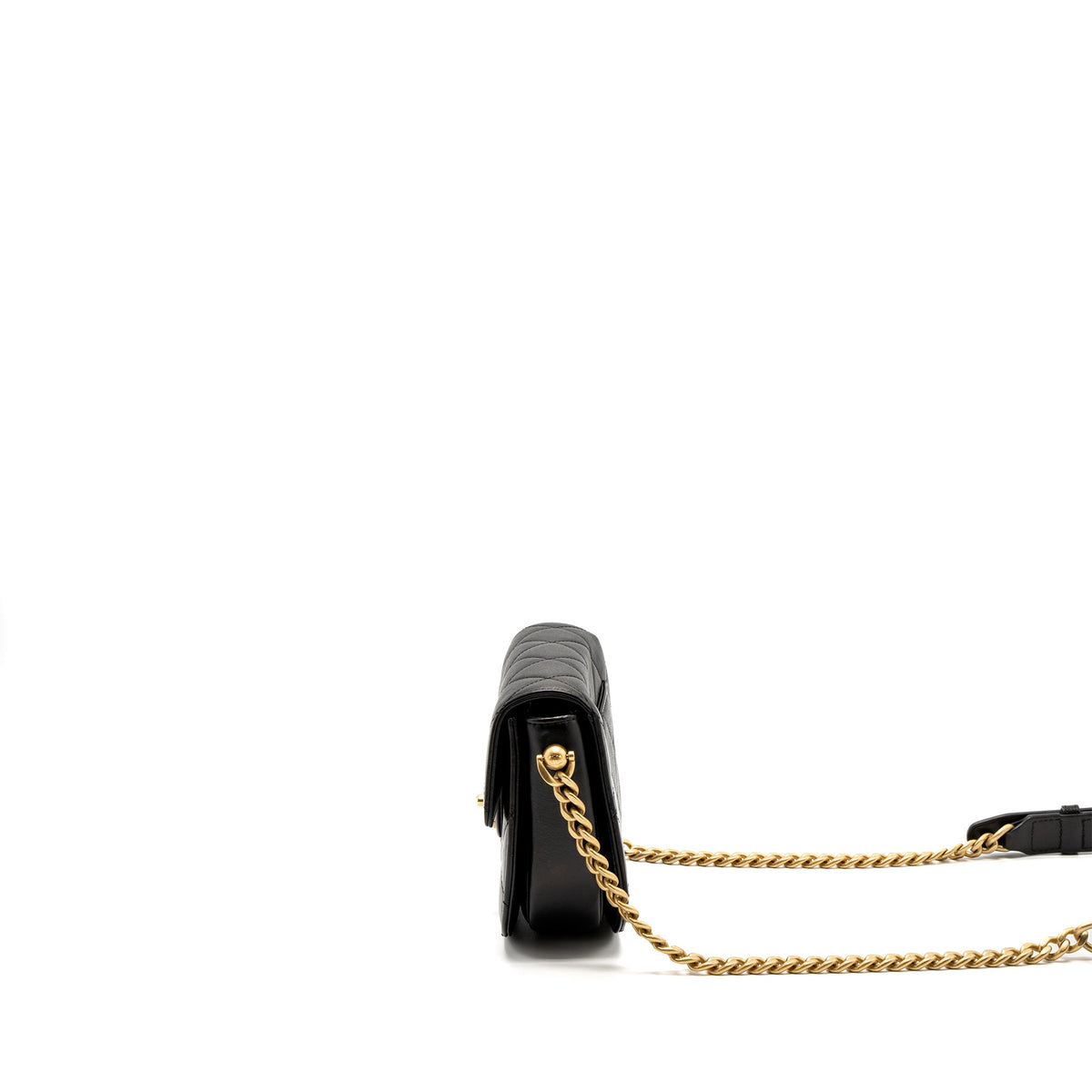 chanel-messenger-bag-calfskin-black-ghw